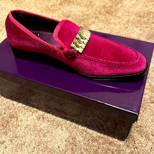 Men fuchia very stylish shoe